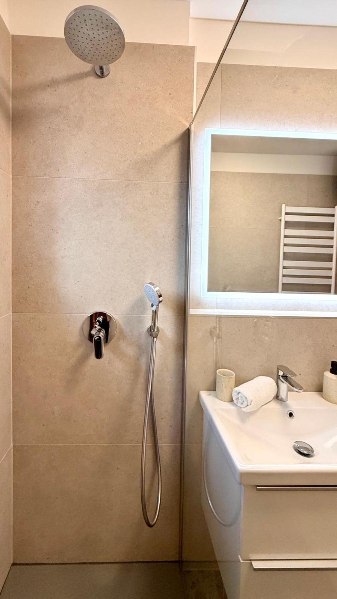 Luxurious Apartment With Private Garden Split Bagian luar foto